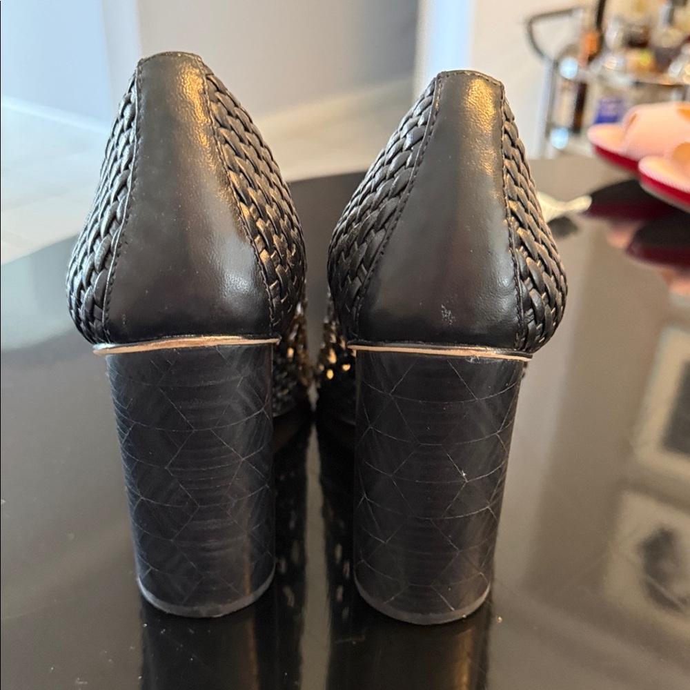 Tory Burch Black Woven Leather Pump Heel - Picture 4 of 6